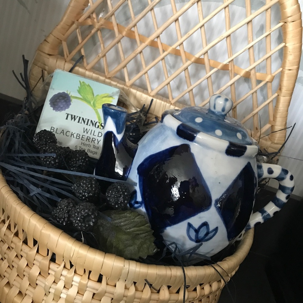 NEW Anthropologie Cottagecore Tea Pot Kettle + Organizer or Plant Wall Basket! - Picture 7 of 9